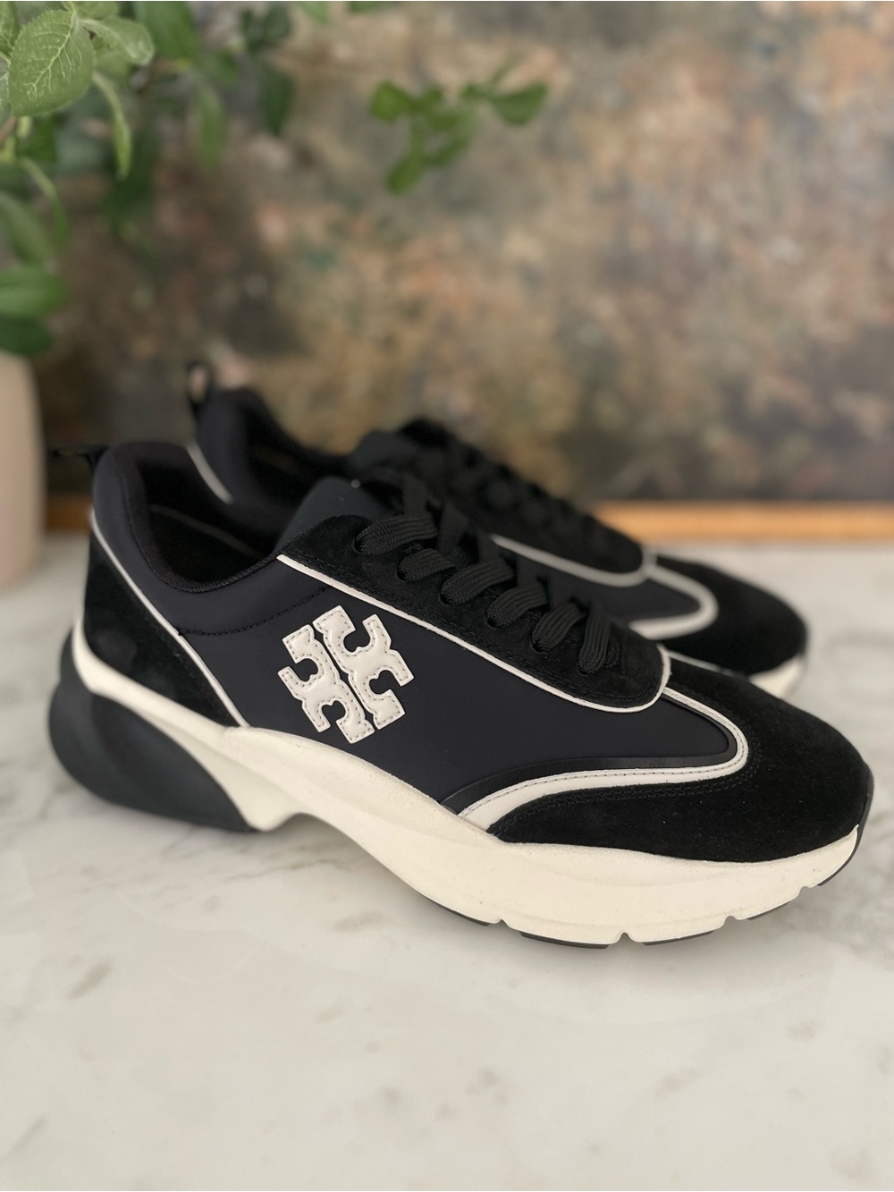 New Tory Burch Good Luck Sneakers Leather Suede Trainers Black & White Size 9.5 - Picture 4 of 10